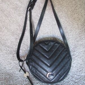 Lodis RFID Under Lock & Key Black Leather Crossbody bag Chevron Quilted Purse